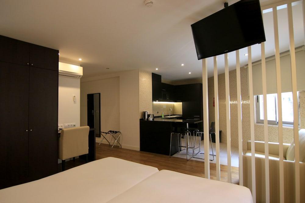 Lisbon City Apartments & Suites By City Hotels Экстерьер фото